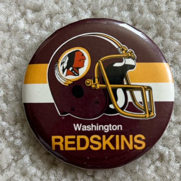 NFL Other - Vtg Washington Redskins Pin